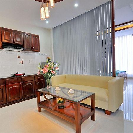 Duy Phuoc Hotel Nha Trang Bagian luar foto