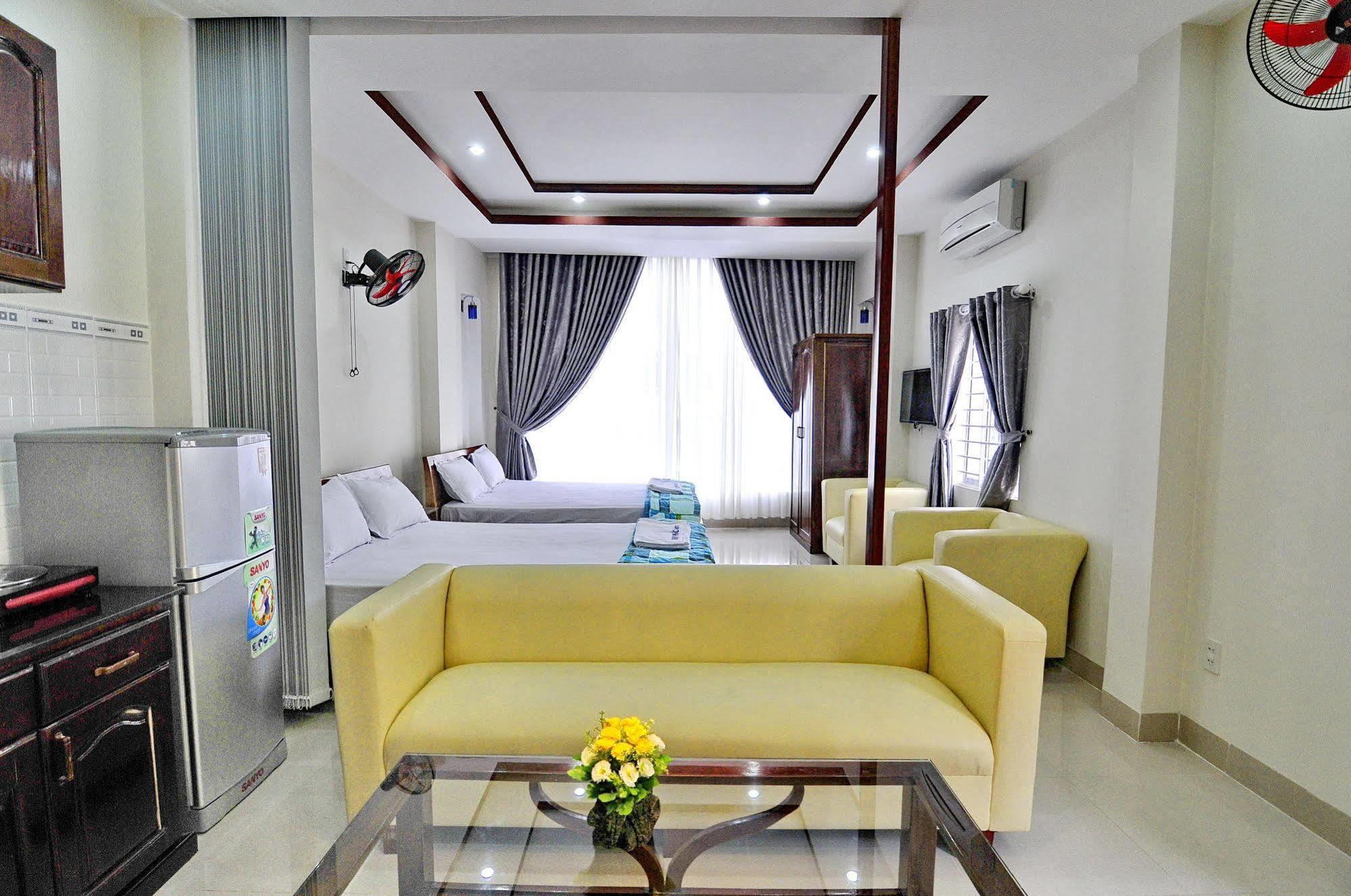Duy Phuoc Hotel Nha Trang Bagian luar foto